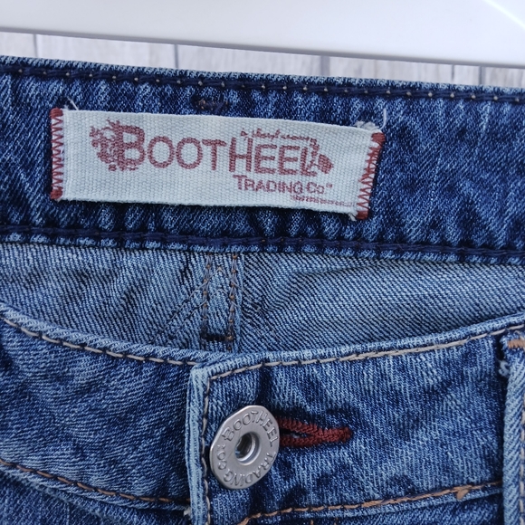 Bootheel Trading Co.  Savannah Embroidered Western Bootcut Denim Jeans Sz 29/32 - Picture 5 of 8